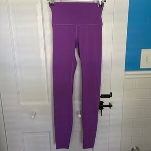 Lululemon magenta leggings